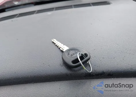 2004 Chevrolet Silverado 1500 Ls z USA, uszkodzony, nr VIN 1GCEC19V04Z102692